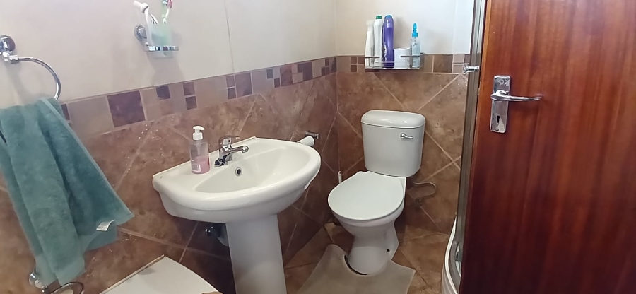 3 Bedroom Property for Sale in Morelig Free State